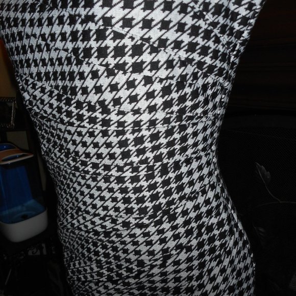 NWT Jessica Simpson houndstooth dress, 4 - Picture 3 of 8
